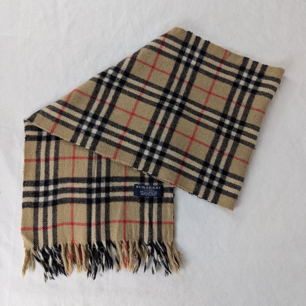 Burberry Classic Check Scarf in Beige and Black